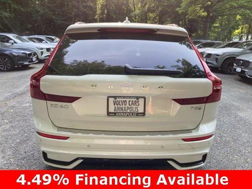 2025 Volvo XC60 Plug-In Hybrid T8 Plus