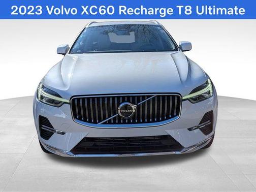 2023 Volvo XC60 Recharge Plug-In Hybrid T8 Ultimate Bright Theme