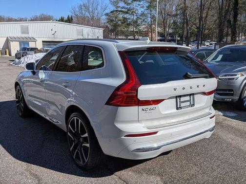 2023 Volvo XC60 Recharge Plug-In Hybrid T8 Ultimate Bright Theme