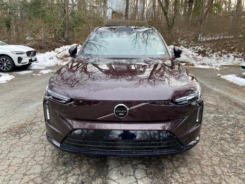 2025 Volvo EX90 Twin Motor Performance Ultra 6-Seater