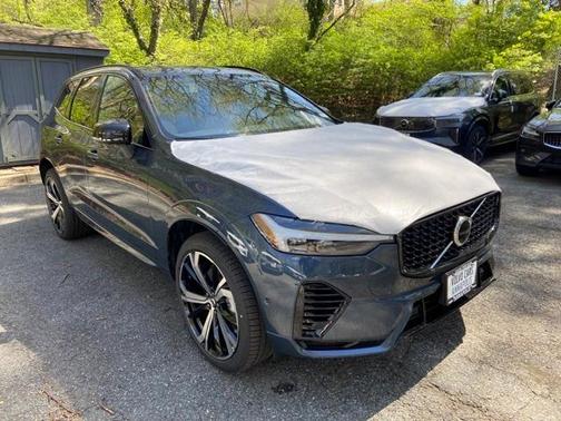 2025 Volvo XC60 Plug-In Hybrid T8 Ultra