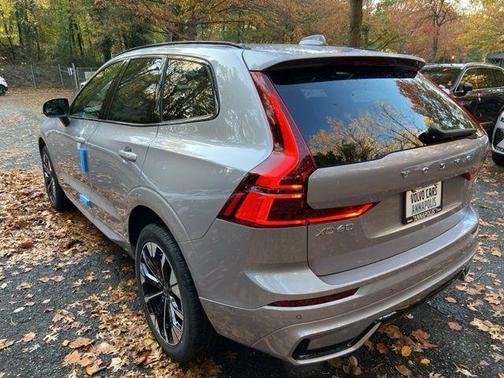 2026 Volvo XC60 B5 Plus