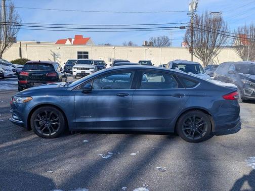 2018 Ford Fusion Hybrid SE