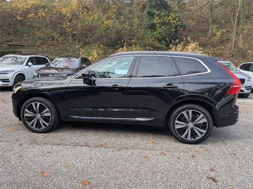 2022 Volvo XC60 B6 Inscription