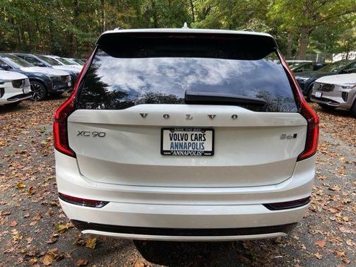 2026 Volvo XC90 B6 Ultra Dark Theme 6-Seater