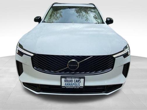 2026 Volvo XC90 B6 Ultra Dark Theme 6-Seater