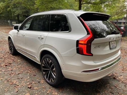 2026 Volvo XC90 B6 Ultra 7-Seater