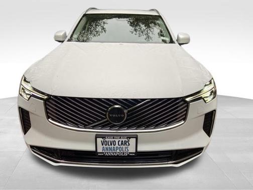 Crystal White Pearl 2026 Volvo XC90 B6 Ultra 7-Seater