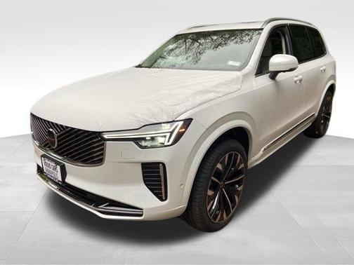 Crystal White Pearl 2026 Volvo XC90 B6 Ultra 7-Seater