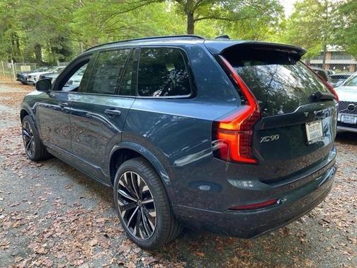 2026 Volvo XC90 B6 Ultra Dark Theme 7-Seater