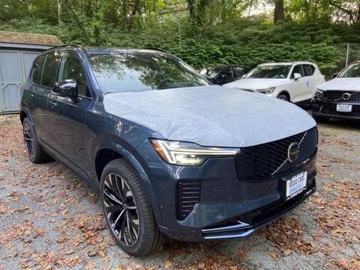 2026 Volvo XC90 B6 Ultra Dark Theme 7-Seater
