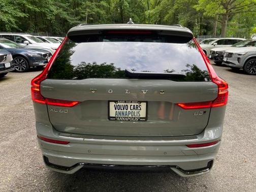 2025 Volvo XC60 B5 Plus