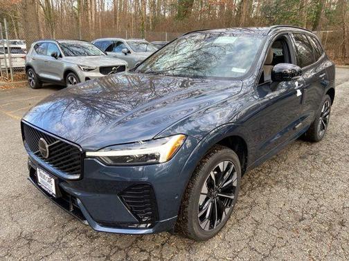 2026 Volvo XC60 B5 Plus