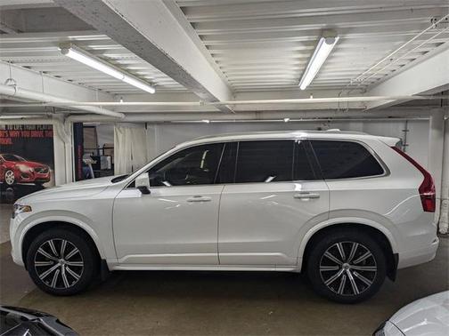 2023 Volvo XC90 B5 Core