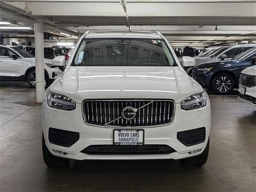 2023 Volvo XC90 B5 Core