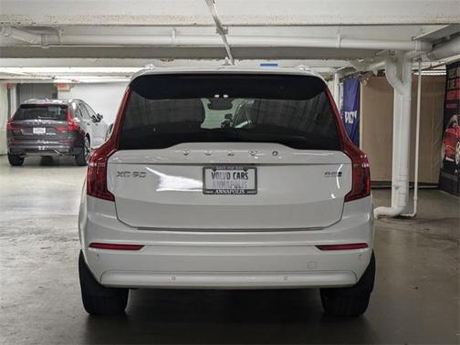 2023 Volvo XC90 B5 Core