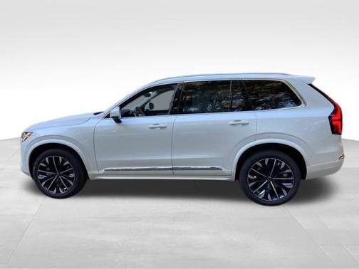 2026 Volvo XC90 B6 Ultra 7-Seater