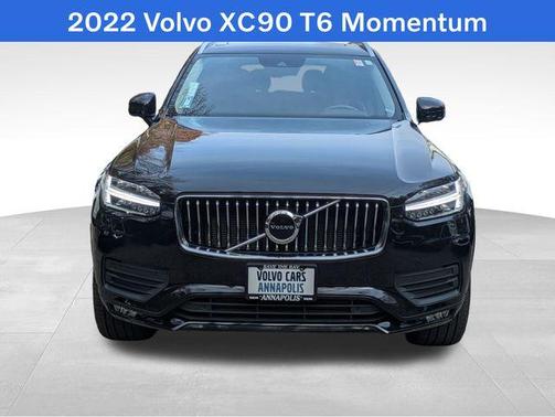 2022 Volvo XC90 T6 Momentum 7 Passenger