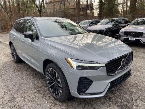 2026 Volvo XC60 B5 Ultra