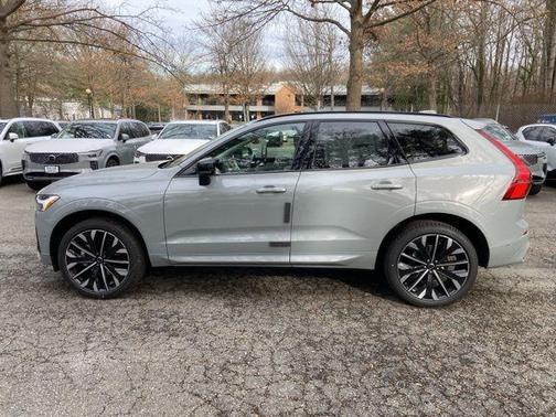 2026 Volvo XC60 B5 Ultra