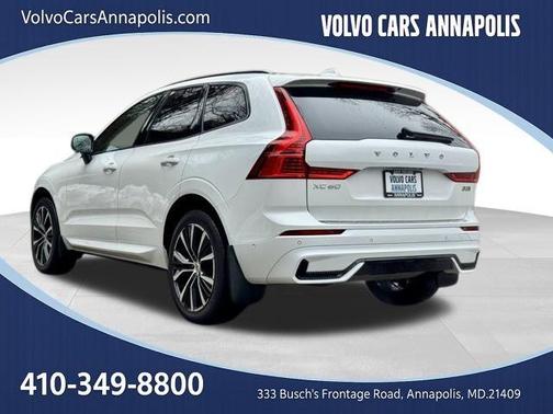 2023 Volvo XC60 B5 Plus Dark Theme