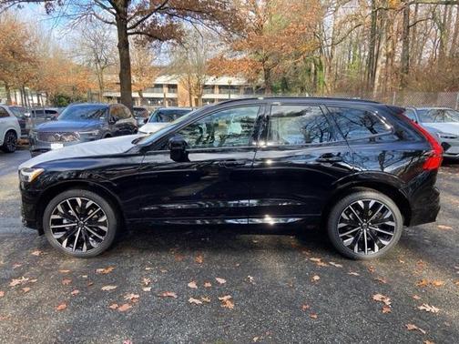 2026 Volvo XC60 B5 Ultra