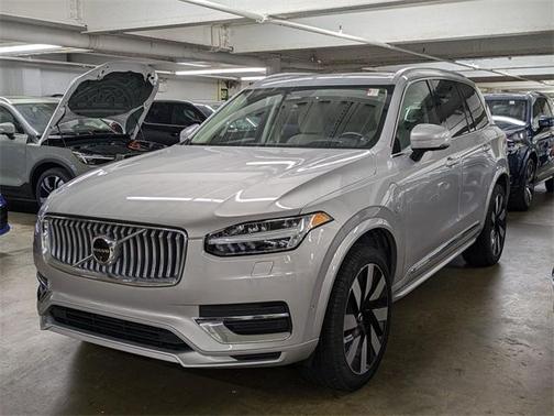 2024 Volvo XC90 Recharge Plug-In Hybrid T8 Ultimate 6-Seater