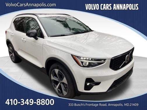2026 Volvo XC40 B5 Plus