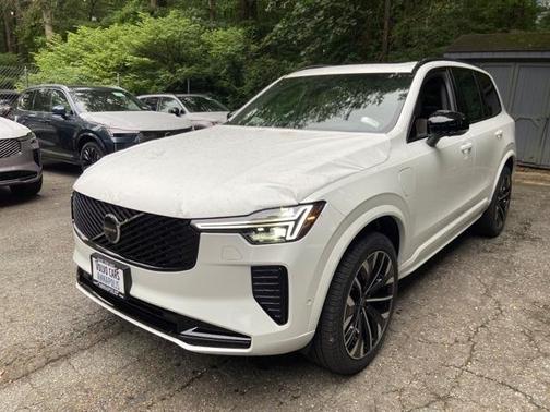 2026 Volvo XC90 T8 ULTRA