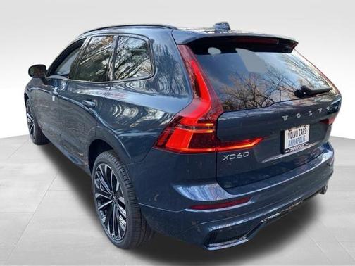 2026 Volvo XC60 B5 Ultra