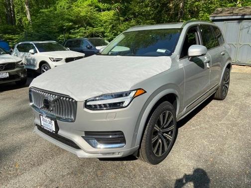 2025 Volvo XC90 B6 Plus 7-Seater