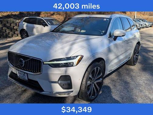 2023 Volvo XC60 B5 Ultimate Bright Theme