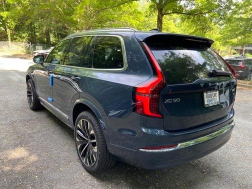 2025 Volvo XC90 B6 Ultra