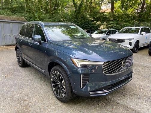 2025 Volvo XC90 B6 Ultra