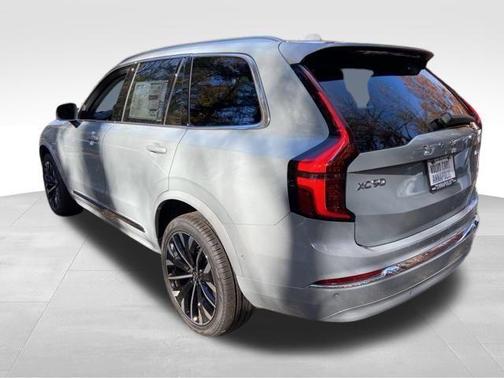 2026 Volvo XC90 B6 Ultra 7-Seater