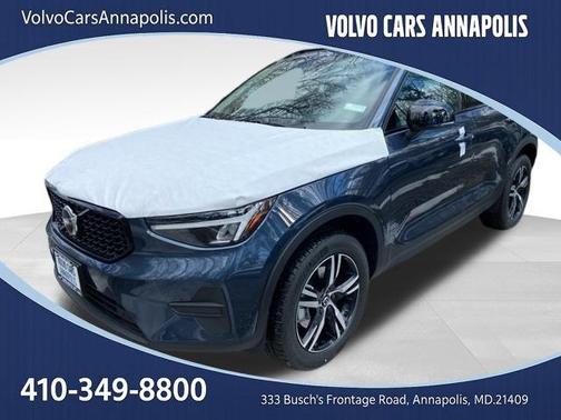 2026 Volvo XC40 B5 Core