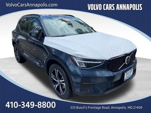 2026 Volvo XC40 B5 Core