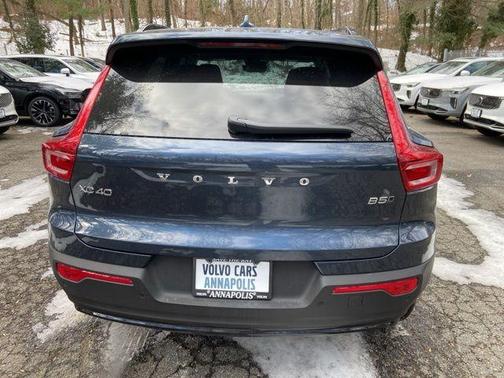 2026 Volvo XC40 B5 Core