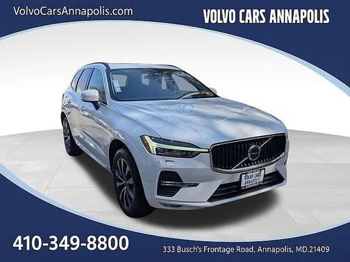 Crystal White 2023 Volvo XC60 Core