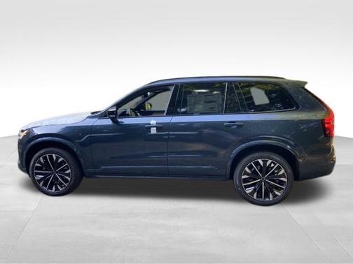 2026 Volvo XC90 B6 Ultra Dark Theme 7-Seater