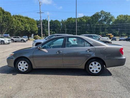 2004 Toyota Camry LE