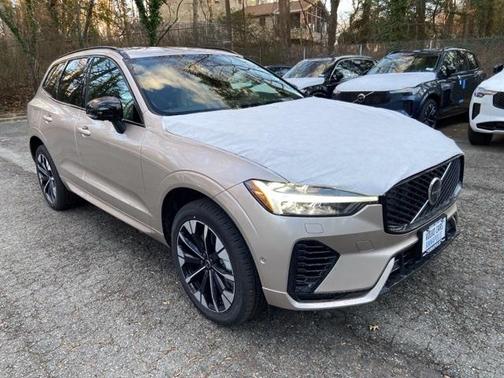 2026 Volvo XC60 Plug-In Hybrid T8 Plus