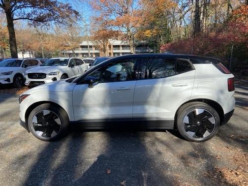 2025 Volvo EX30 Twin Motor Plus