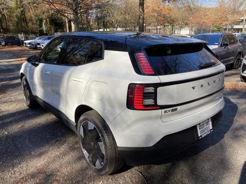 2025 Volvo EX30 Twin Motor Plus