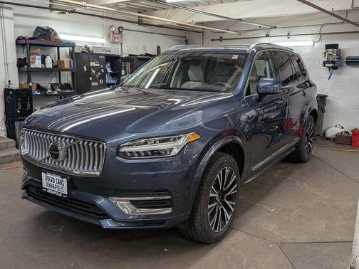 2023 Volvo XC90 Recharge Plug-In Hybrid T8 Plus Bright Theme 7 Passenger