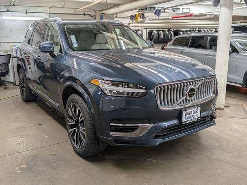2023 Volvo XC90 Recharge Plug-In Hybrid T8 Plus Bright Theme 7 Passenger