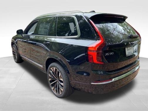 2026 Volvo XC90 B6 Ultra 6-Seater