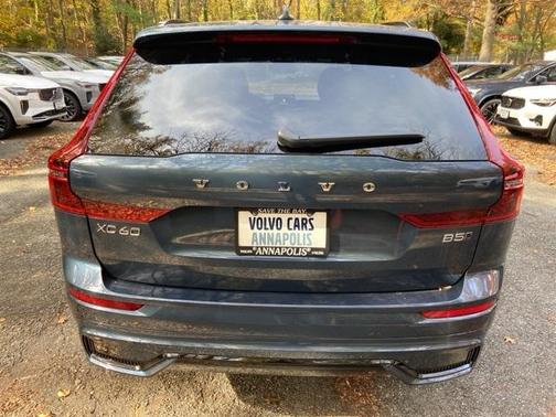 2026 Volvo XC60 B5 Plus