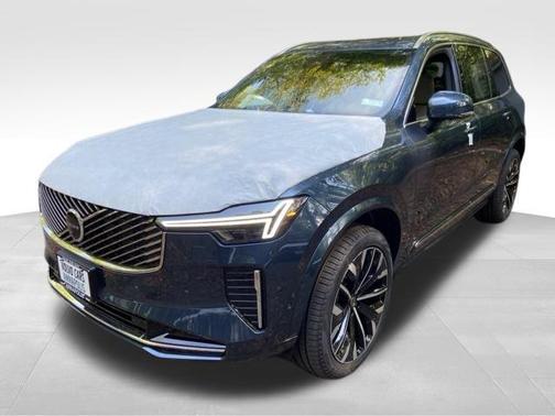 2026 Volvo XC90 B5 Plus 7-Seater