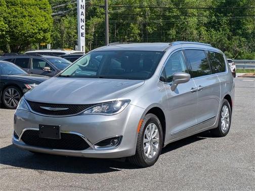 2018 Chrysler Pacifica Touring-L